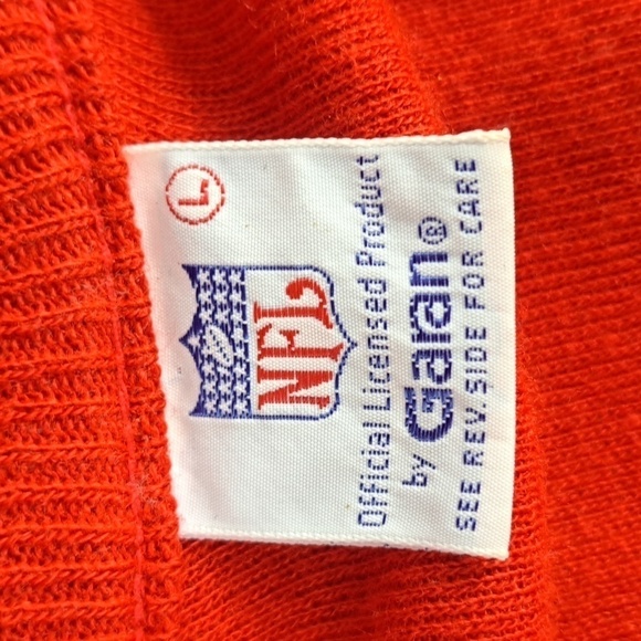 Vintage Atlanta Falcons NFL Official red LRG v-neck casual pullover sweater - Picture 4 of 5